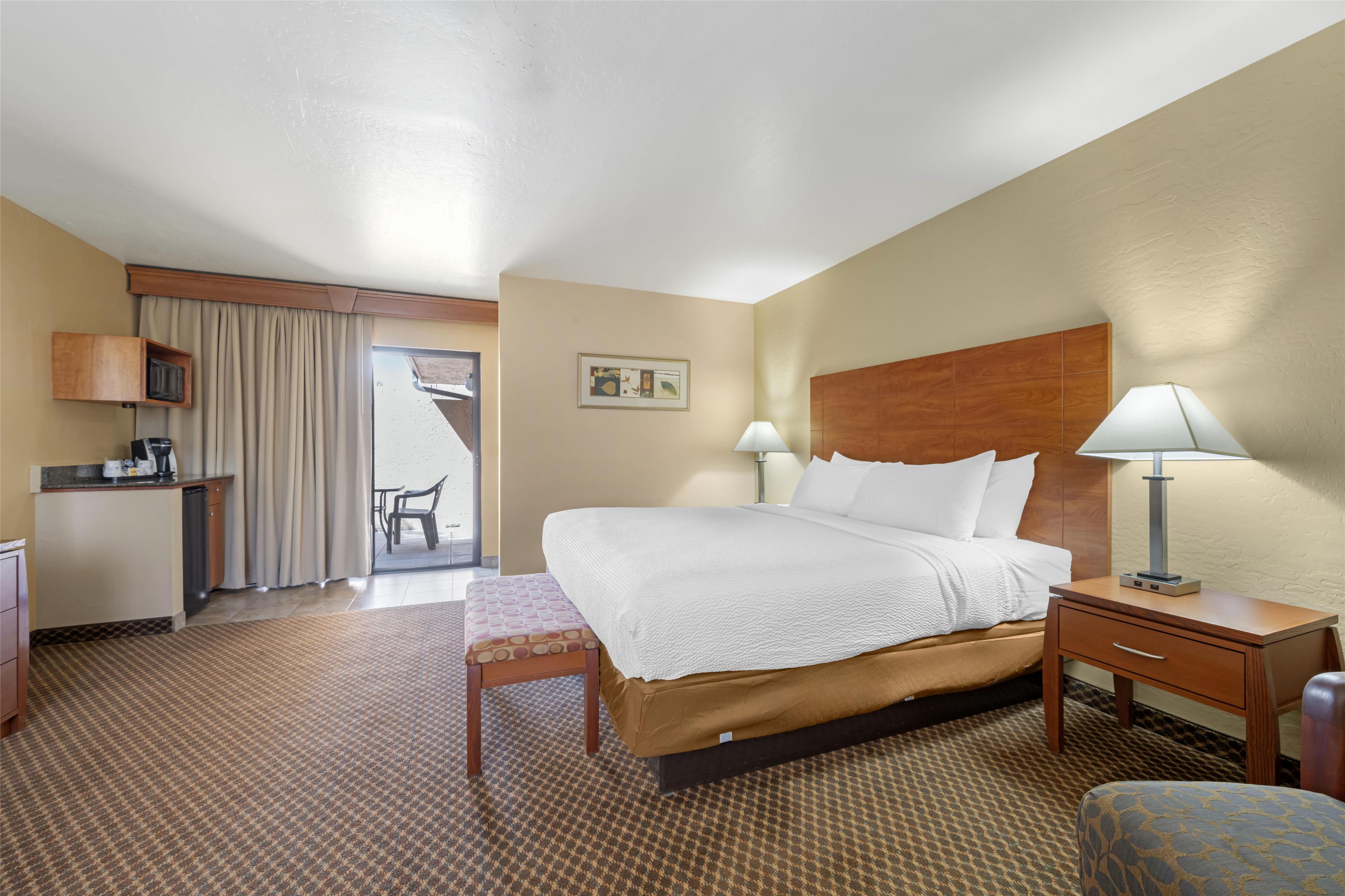 جناح بسرير كينج بحمام خاص لذوي الإعاقة، Best Western Cottonwood Inn 3/6