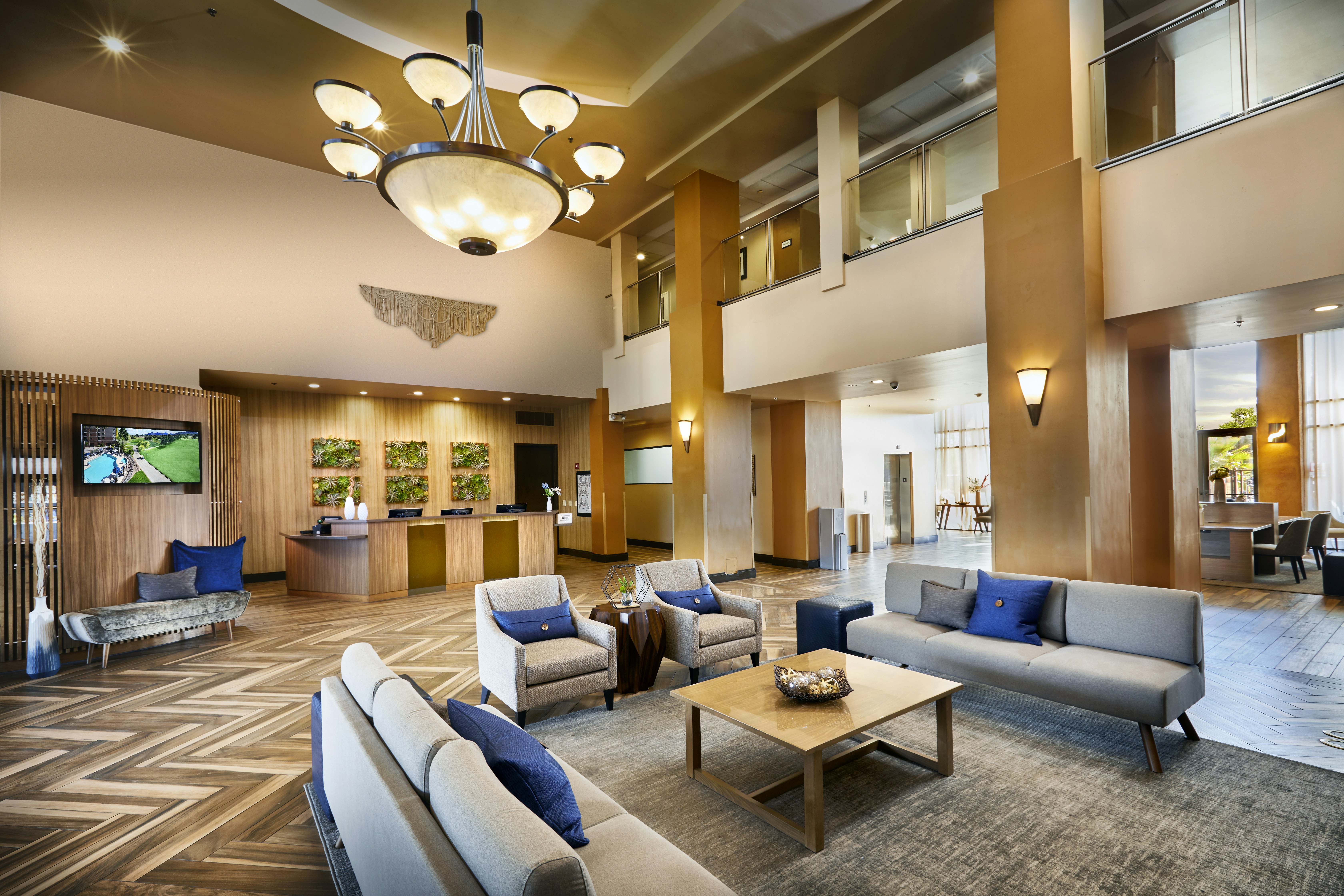 Embassy Suites by Hilton Phoenix Scottsdale 26/57