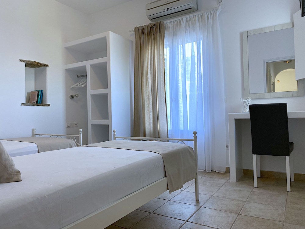 Antiparos View 11/50