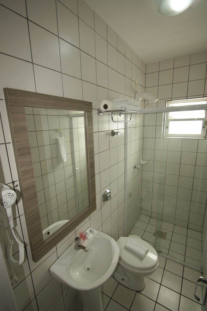 KENNEDY SLIM HOTEL 32/63
