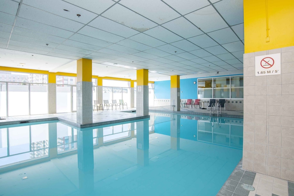 Sandman Hotel Montreal-Longueuil 17/52