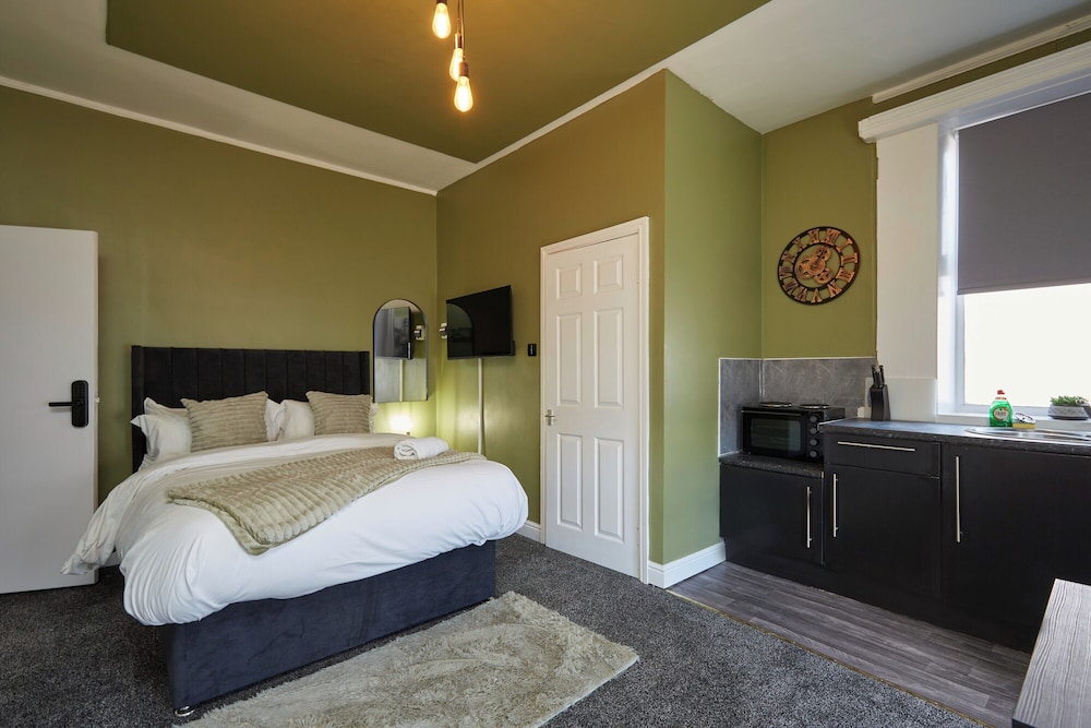 BV Aparthotel Huddersfield Ideal for Business & Leisure Stays 17/37