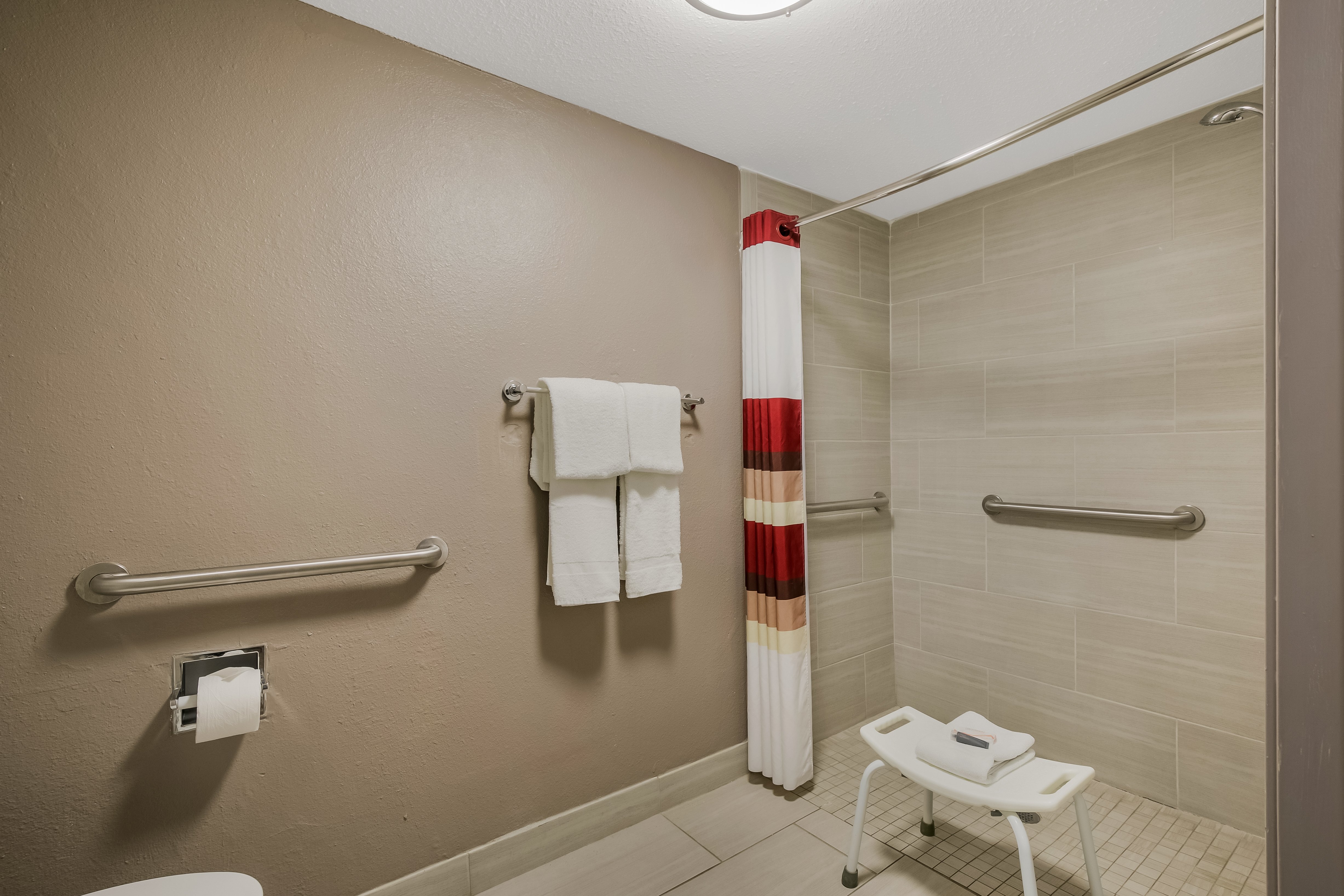 Red Roof PLUS & Suites Knoxville West - Cedar Bluff 51/51