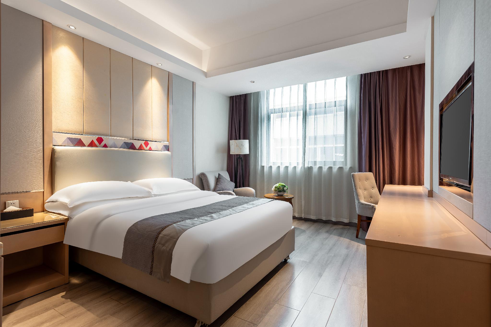 Borrman hotel (Shanghai Hongqiao Railway Station National Exhibition Center Shop) 13/35