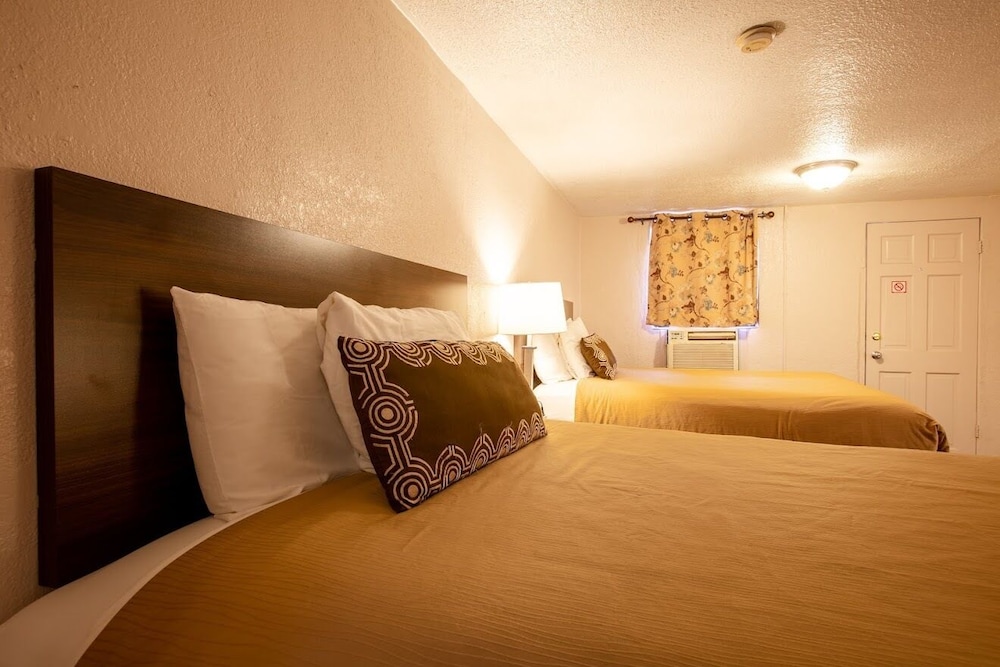 Celilo Inn 33/45