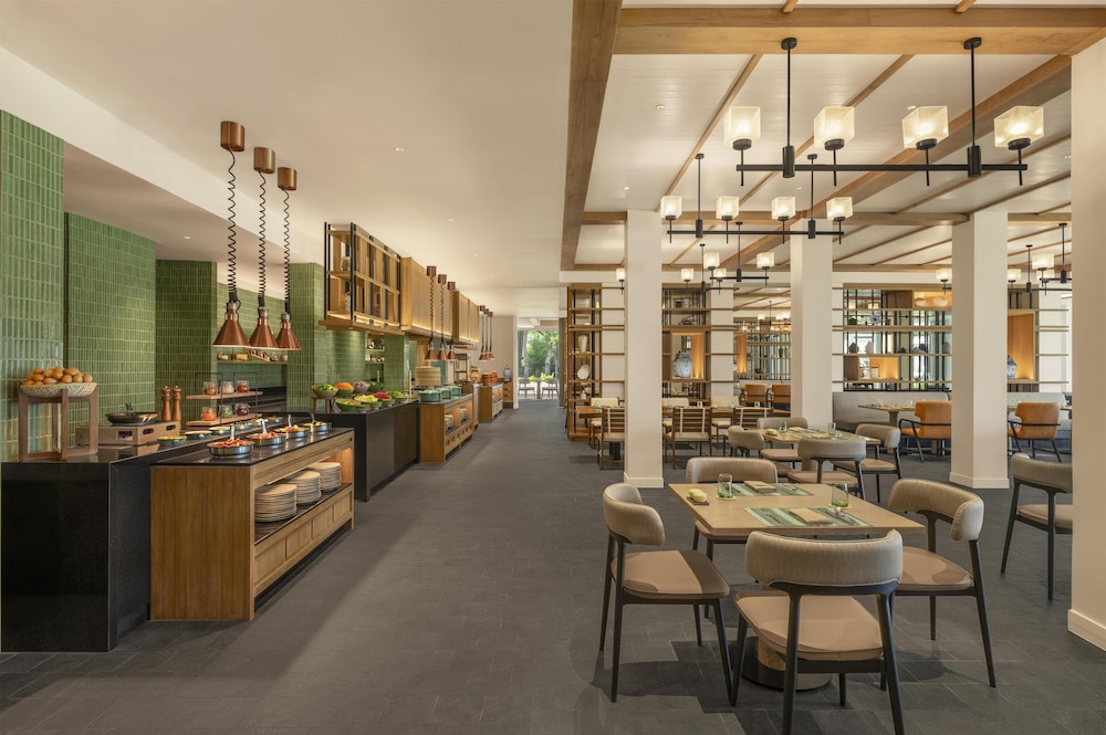Kahavadi Chiang Rai, Curio Collection by Hilton 47/50