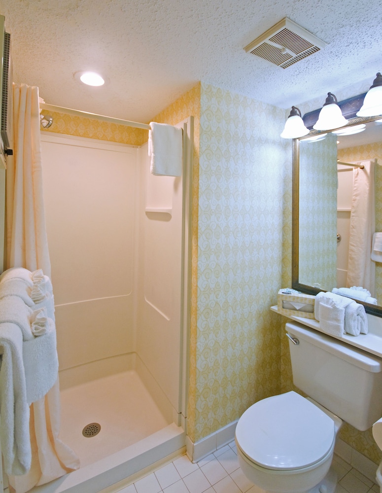 The Strand - A Boutique Resort (ex Breakers Boutique North Tower) 26/80