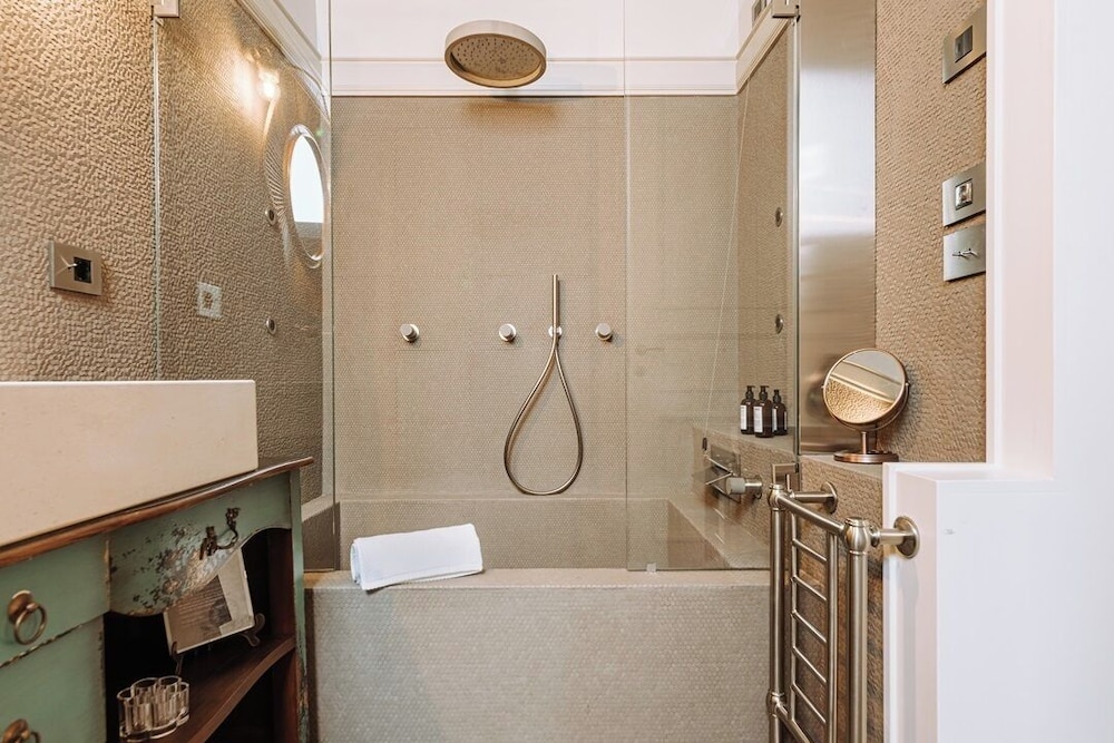 Paragon 700 Boutique Hotel & SPA 46/50