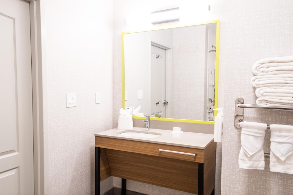 غرفة بسريرين كوين لذوي الإعاقة، Hampton Inn Chicago Saint Charl 4/4