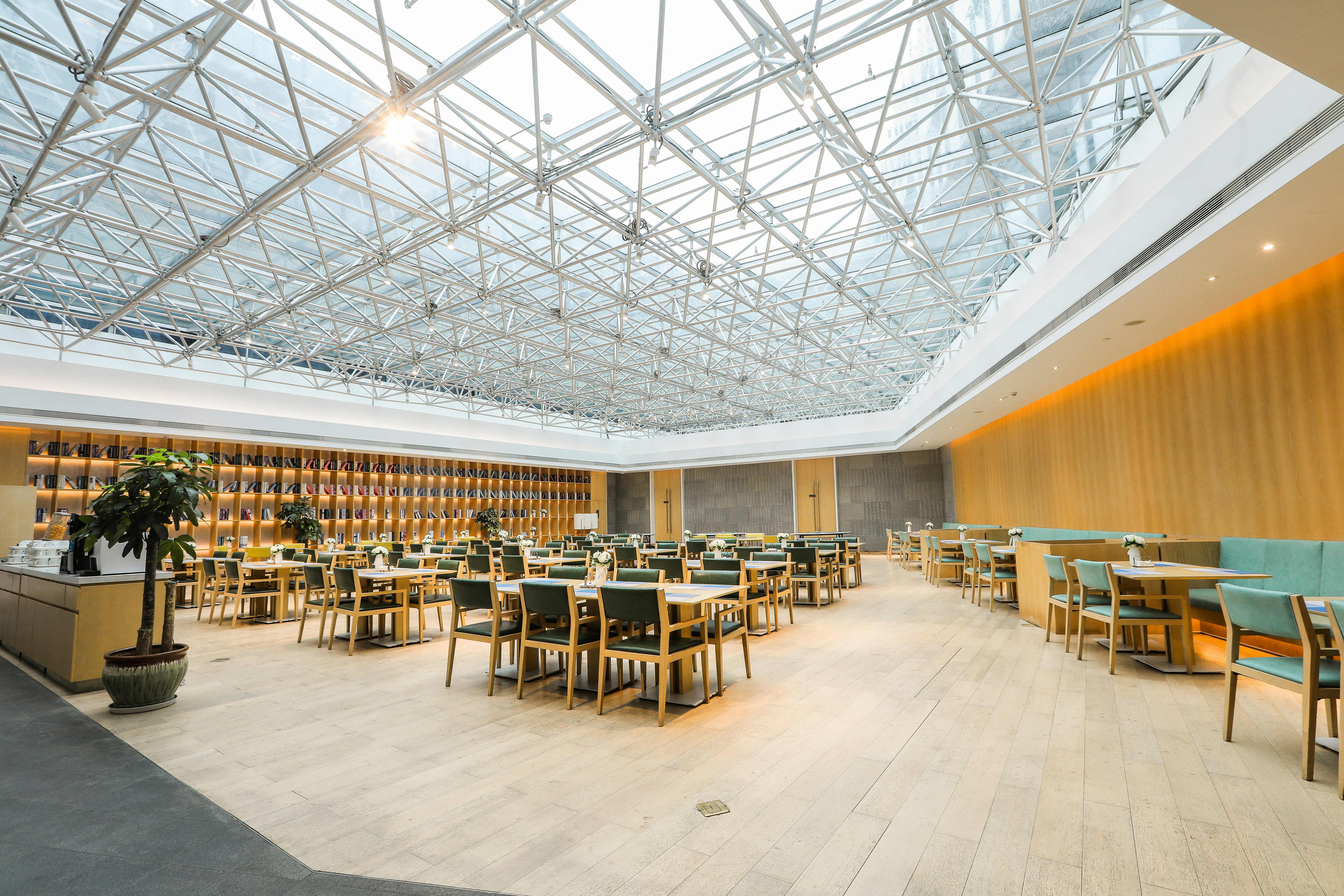 HOLIDAY INN EXPRESS SHANGHAI SONGJIANG FANGTA 7/50