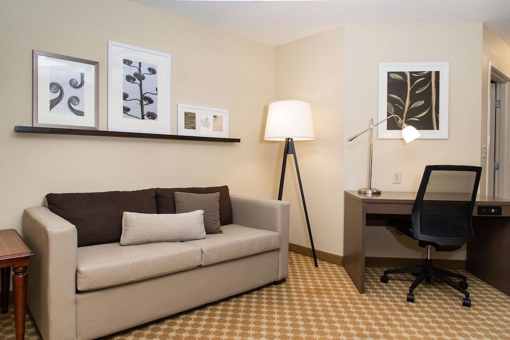 Country Inn and Suites By Radisson Milwaukee West Brookfield Wi 27/42