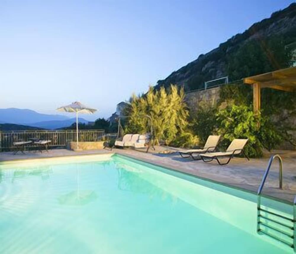 Istron Villas 26/50