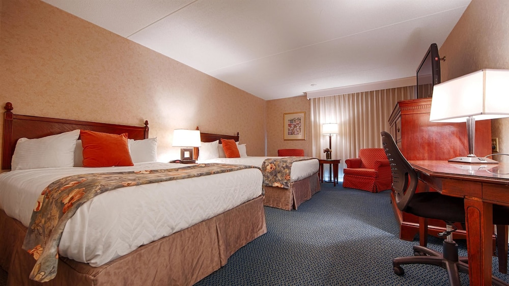 Chelmsford Inn Hotel 4/17