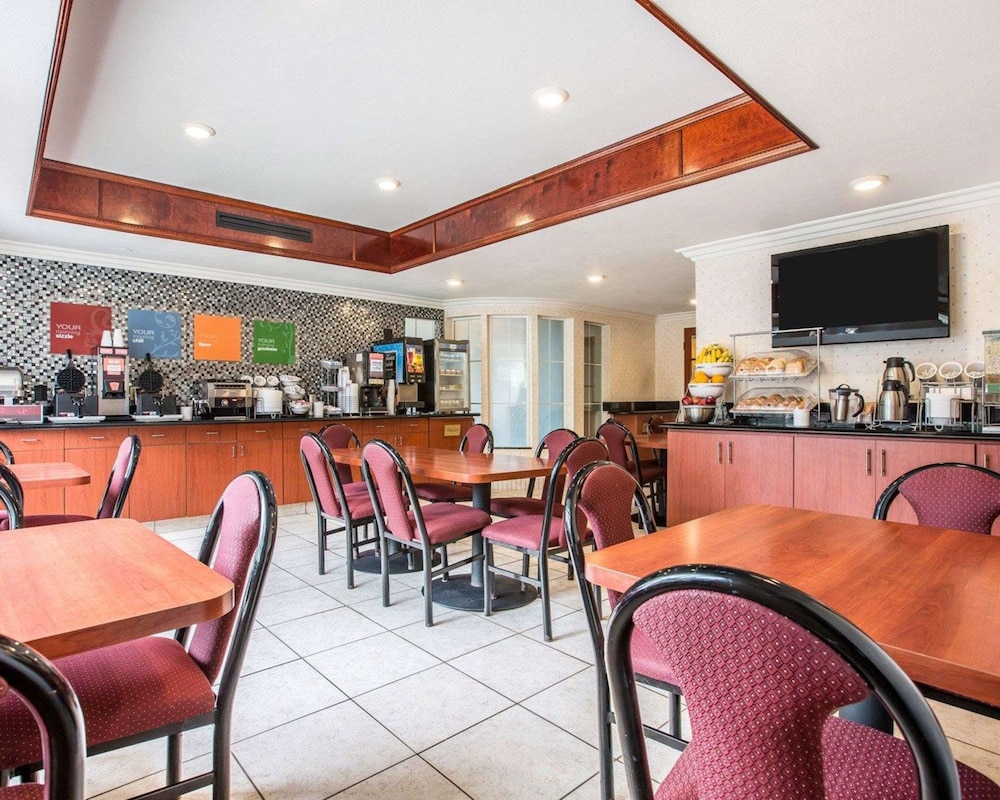 restaurant-cafeteria