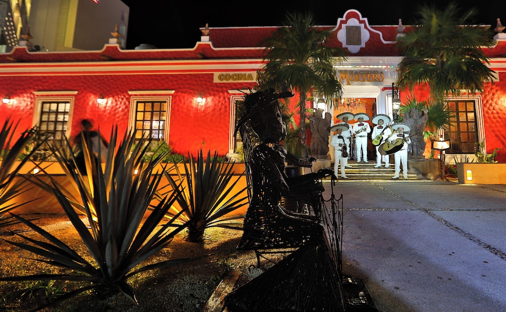 Krystal Cancun 6/50