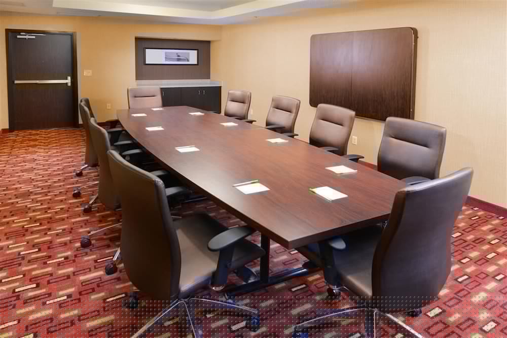 Best Western Plus Fort Worth North 29/34