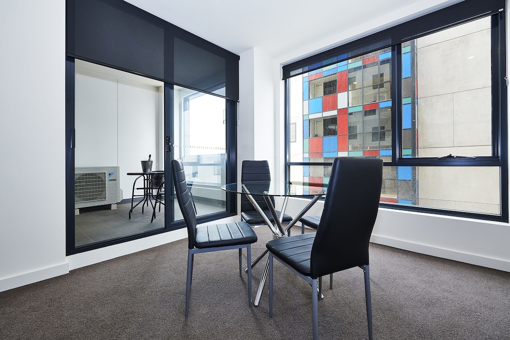 Melbourne Knox Central Apartment Hotel 30/49