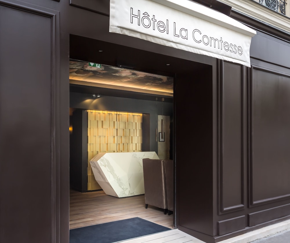 HOTEL LA COMTESSE 32/59