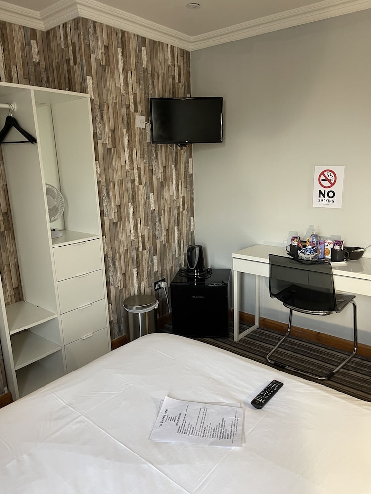 Six Bells Hotels 13/47