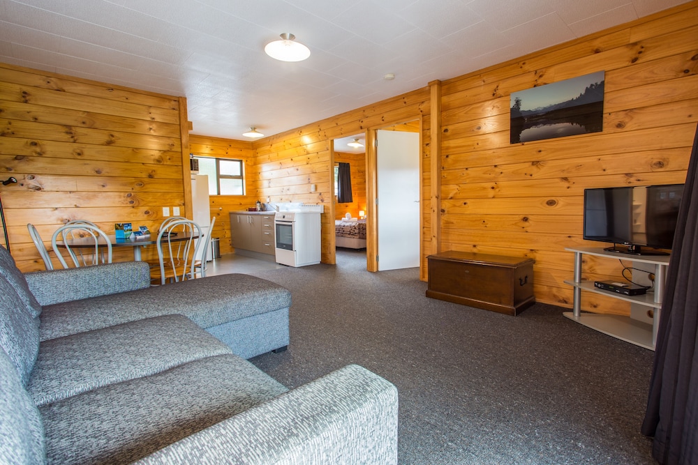 Fox Glacier Motel Holiday Park 30/50