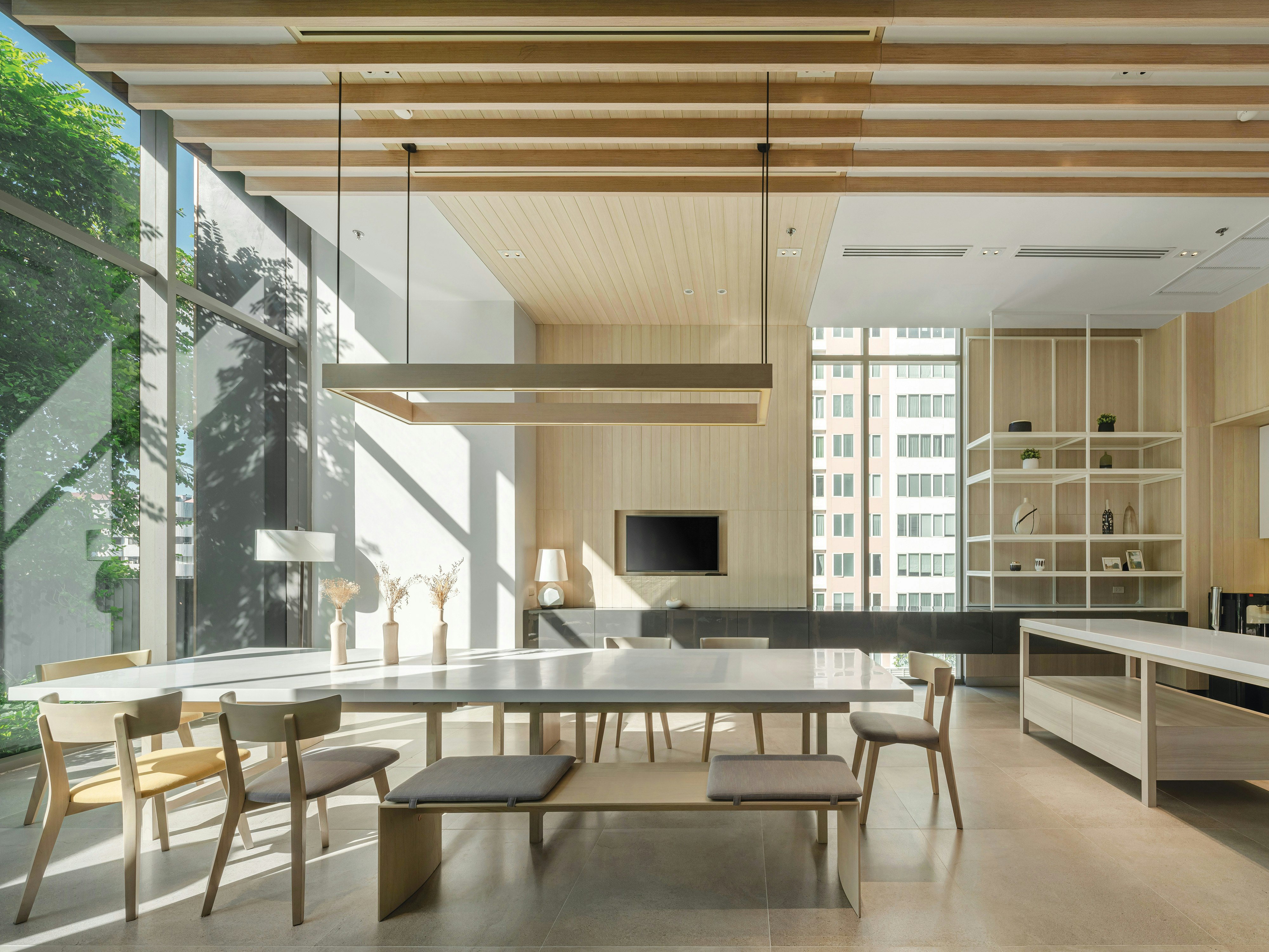 Oakwood Suites Bangkok 22/42