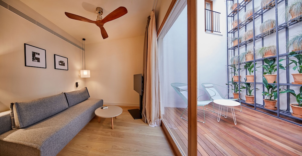 Mon Boutique Hotel 48/64