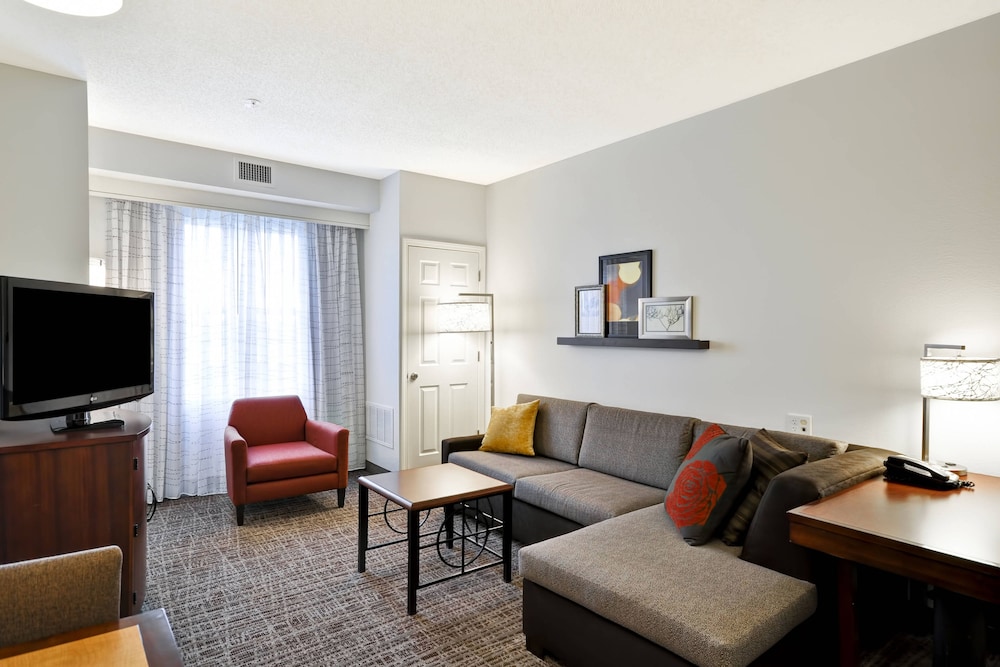Residence Inn by Marriott St. Louis O Fallon 32/46