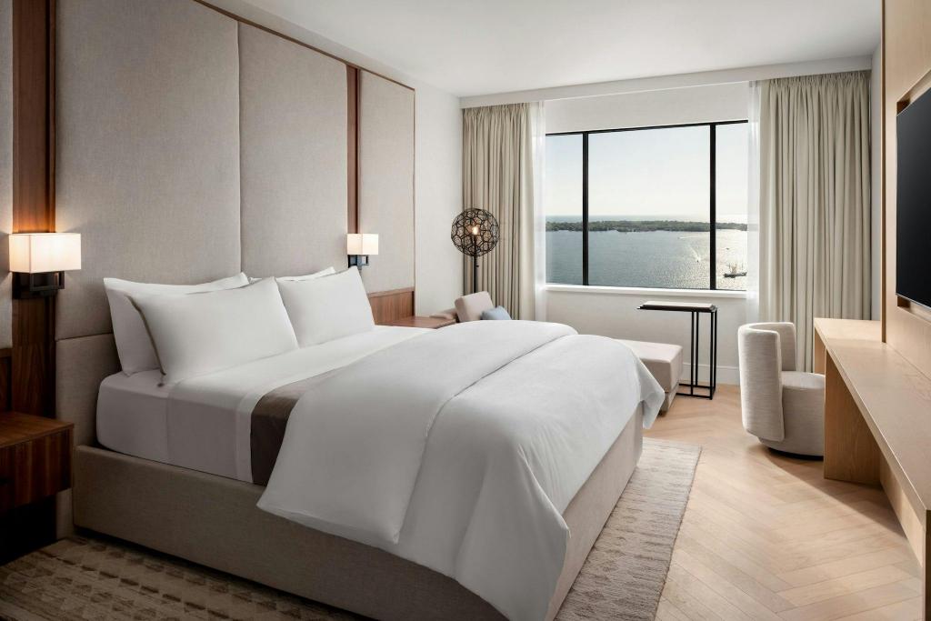 1 Bedroom, York, Suite, King Bed