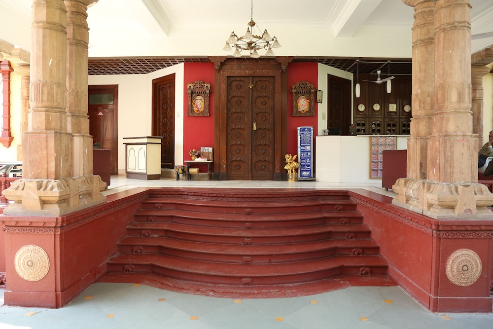 Hotel Siddhartha Palace 6/24