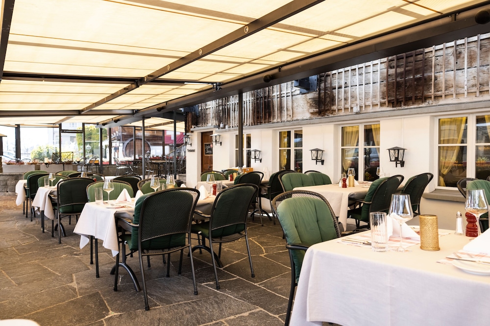 Swiss-Chalet Merlischachen - Historik Chalet-Hotel Lodge 31/44