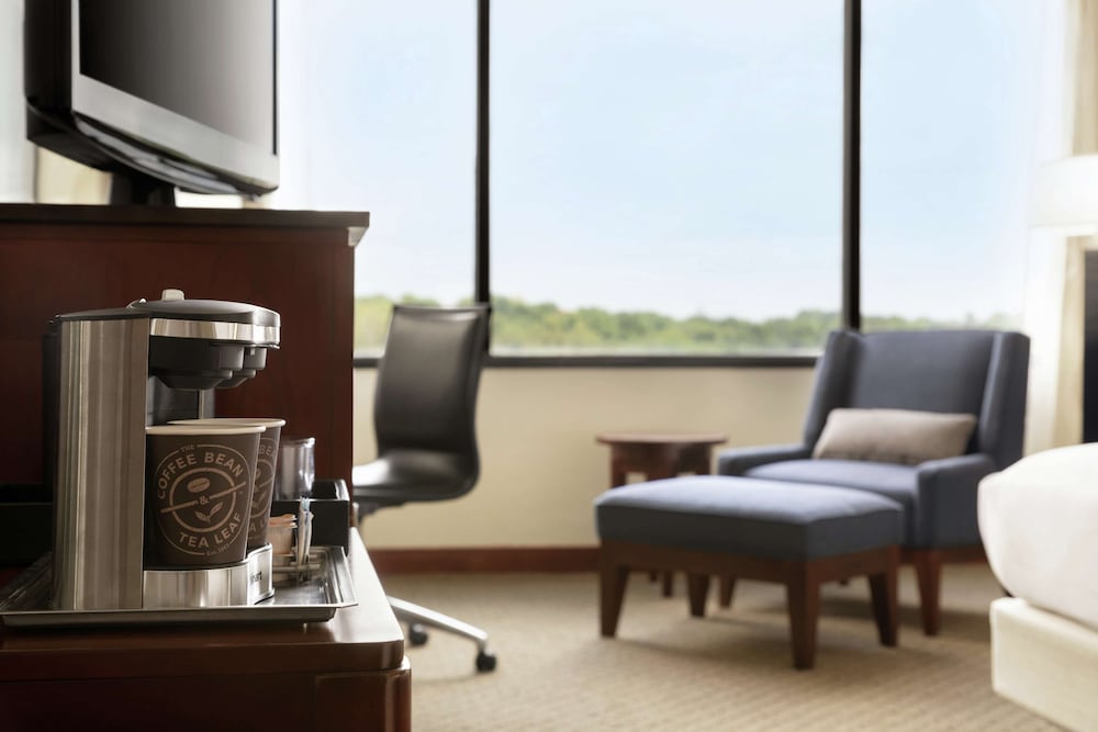 DoubleTree by Hilton South Charlotte Tyvola 30/54