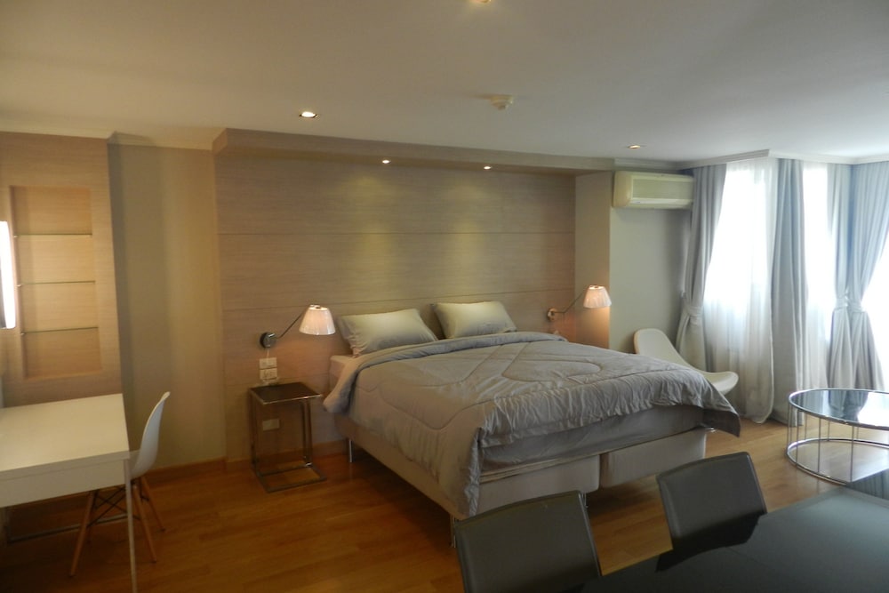 Alex Group Jomtien Plaza Condotel 16/50