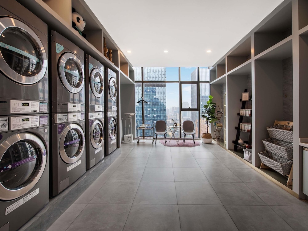 Mercure Chengdu Chunxi 60/65