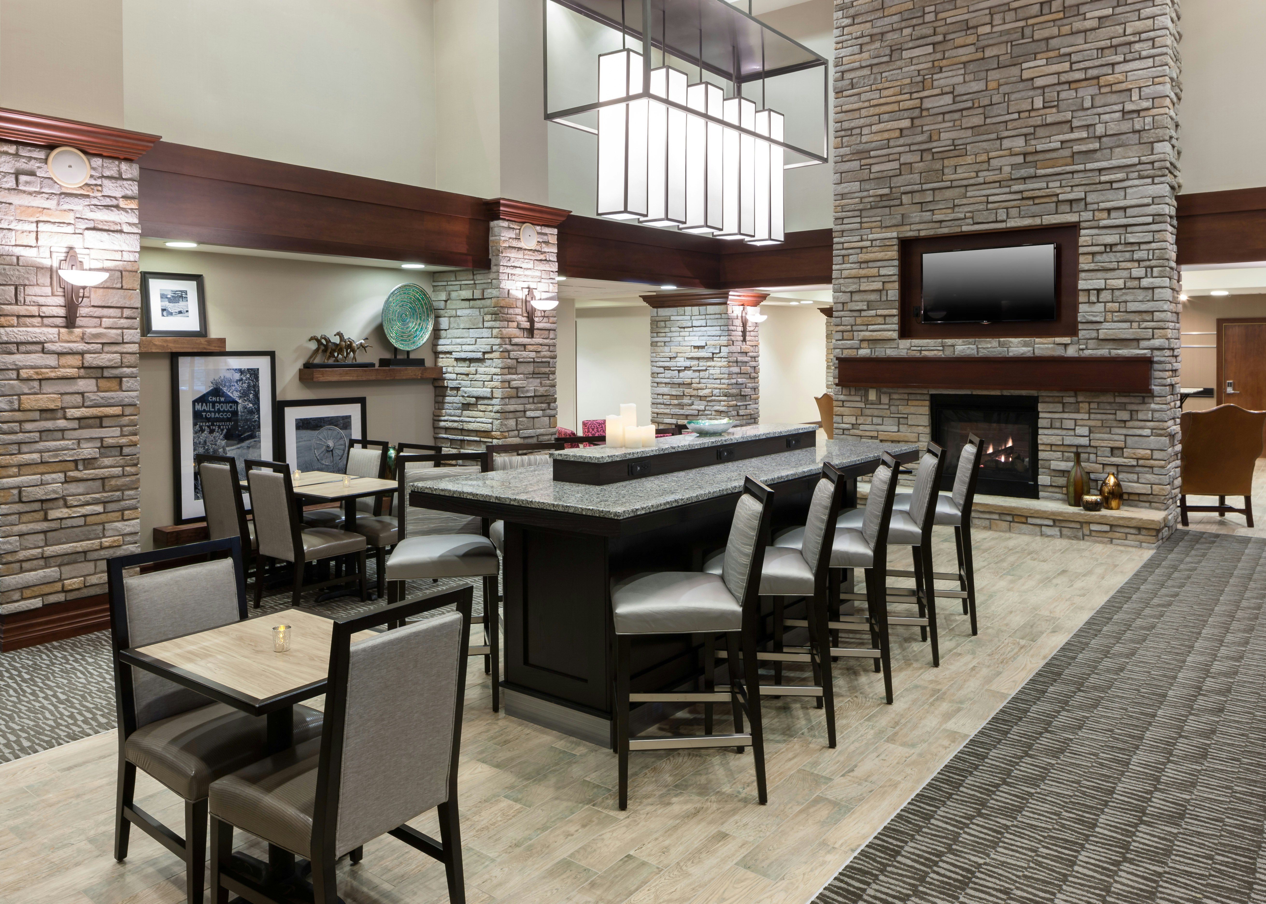 Hampton Inn & Suites Colorado Springs/I-25 South 43/62