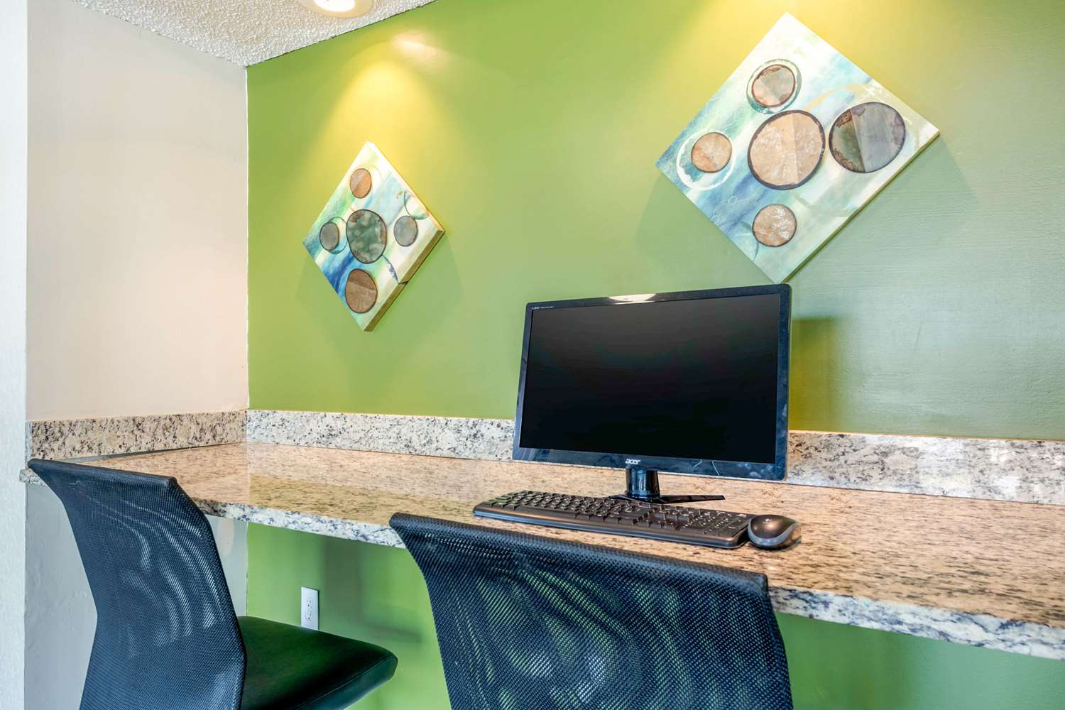 Quality Inn & Suites Leesburg Chain of Lakes 7/8