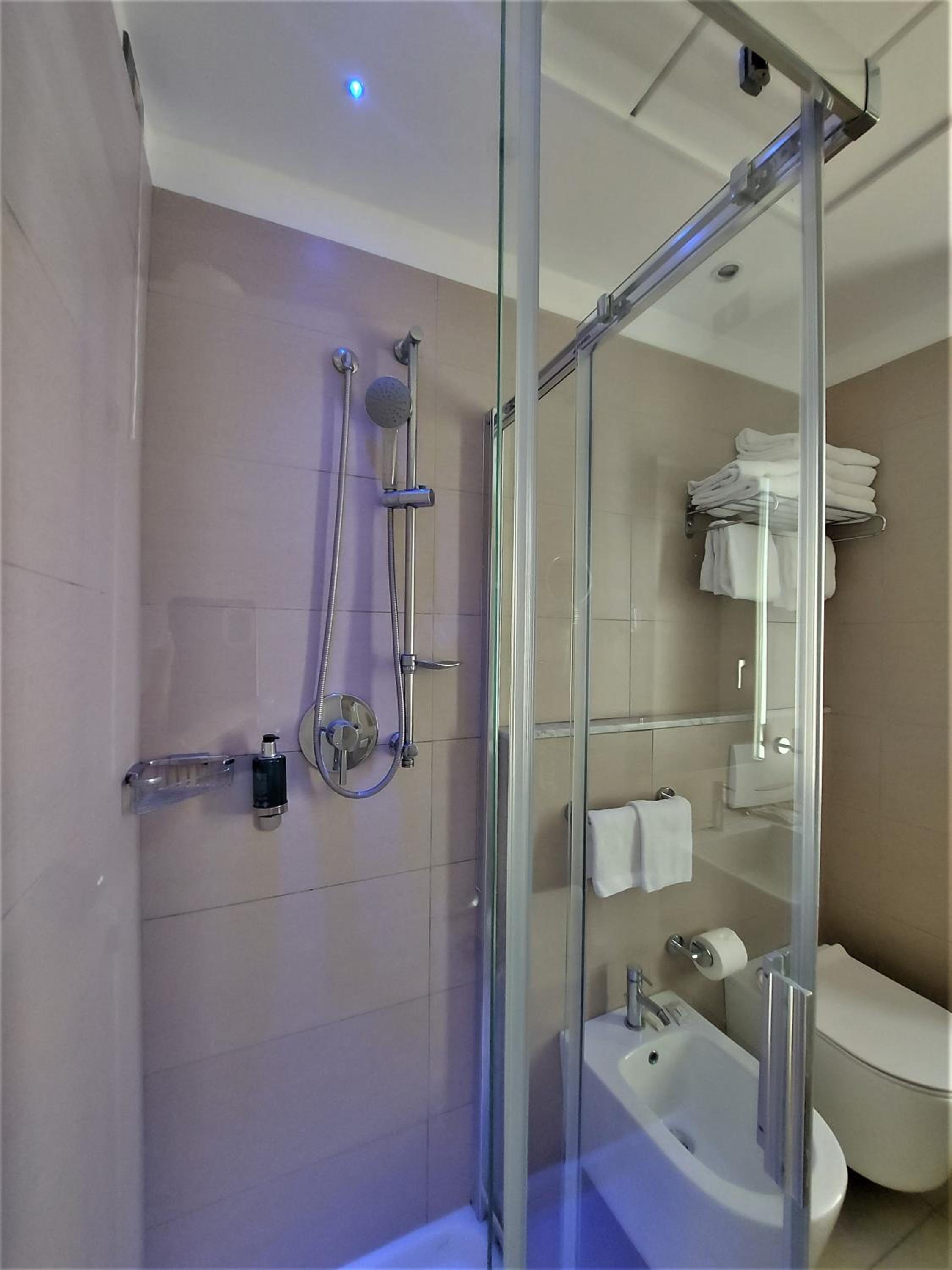 Classic, Triple, Side Sea View, Balcony, Pool Access، Yes Hotel Touring & Spa 4/6
