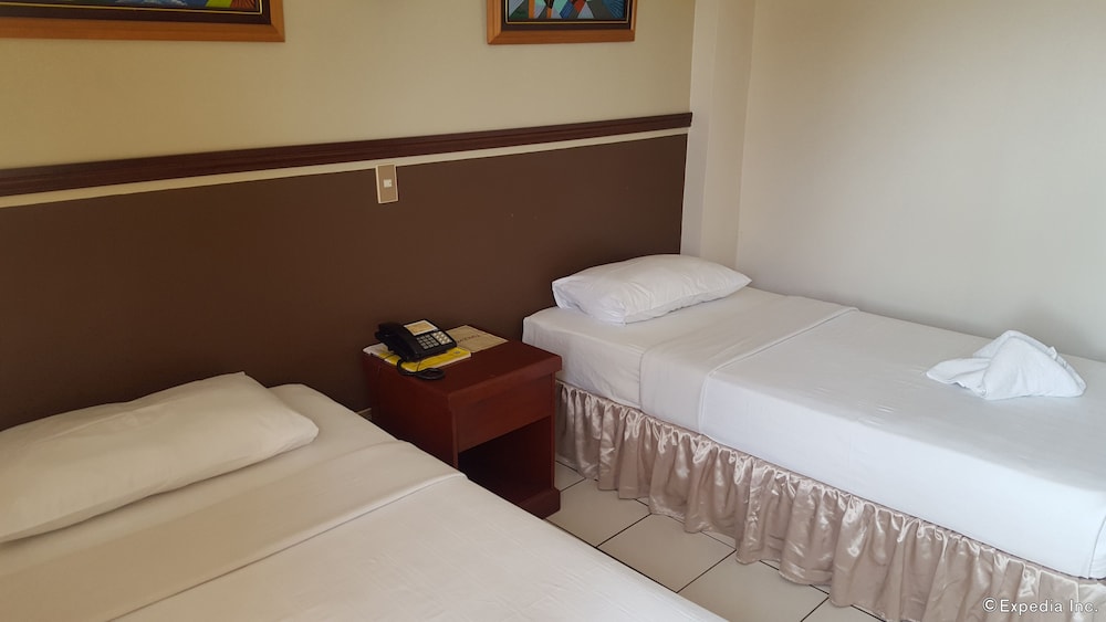 Dumaguete Royal Suite Inn 15/50