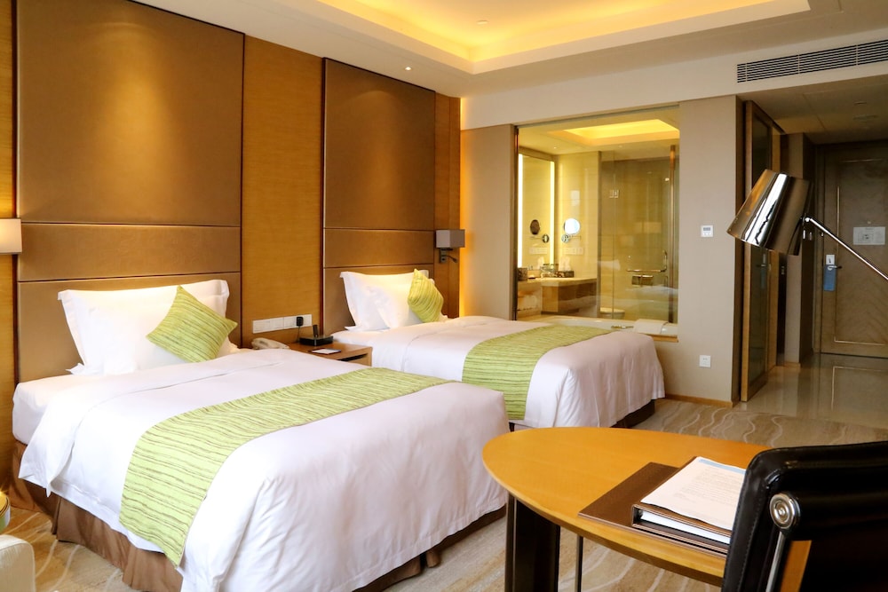 Wyndham Jingzhou 10/40