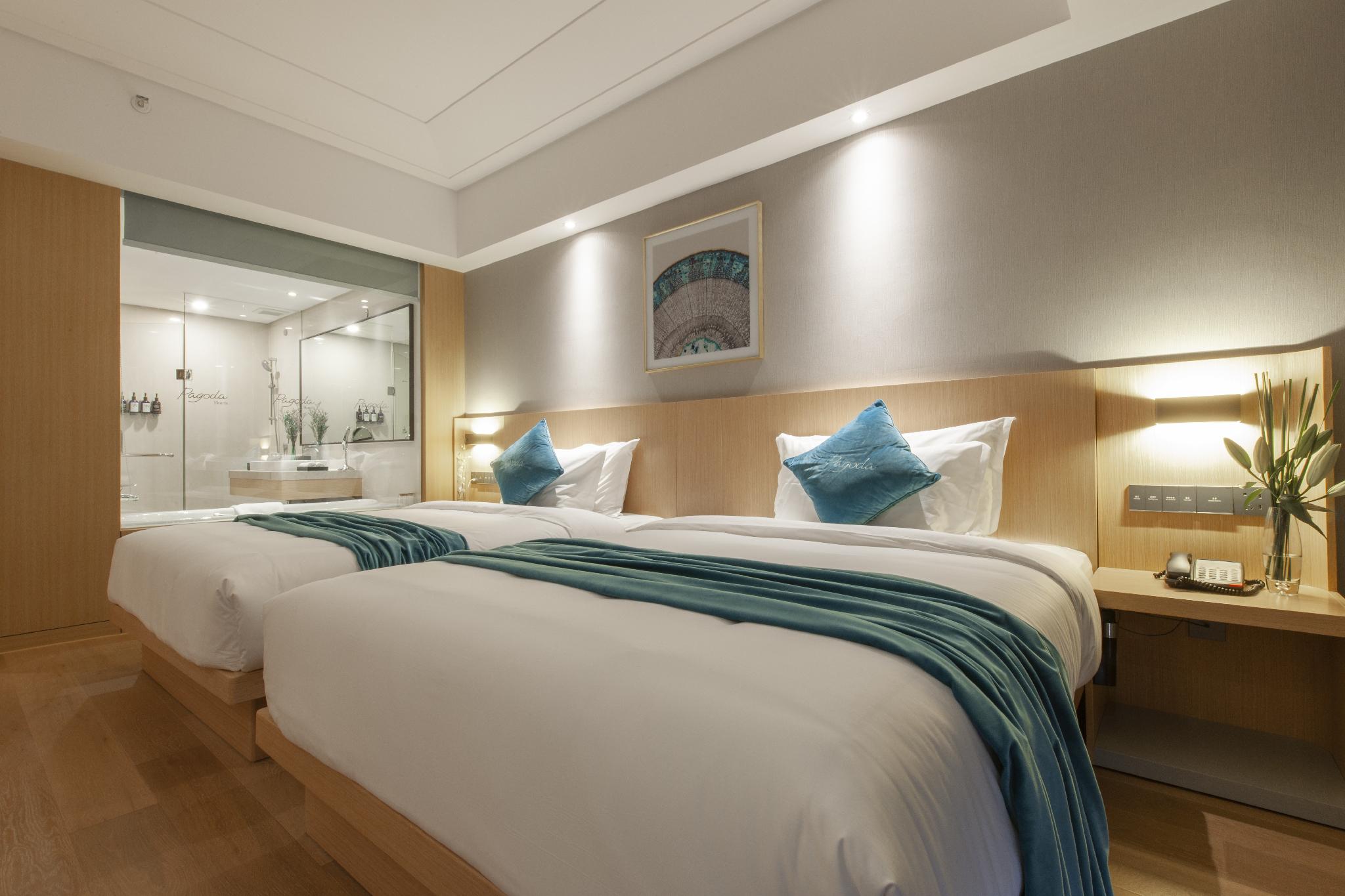 FOUR SEASONS TWIN BED ROOM