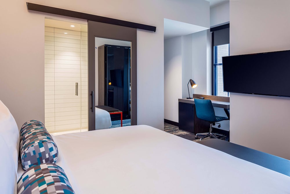 ALOFT PHILADELPHIA DOWNTOWN 8/36