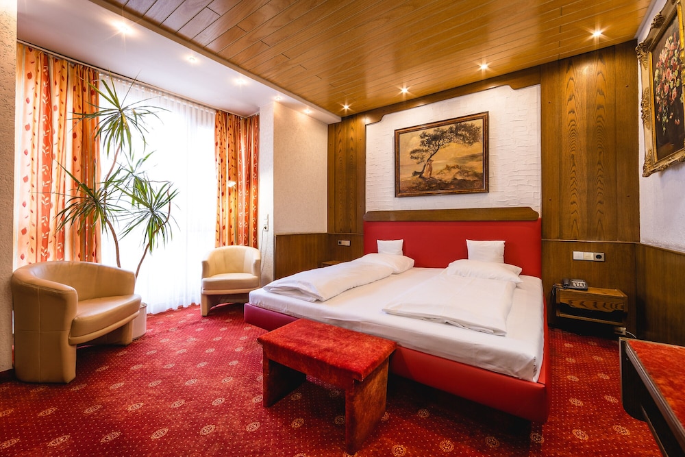 AAAA Hotelwelt Kubler 7/33