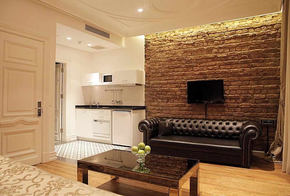 Frida Suites 43/55