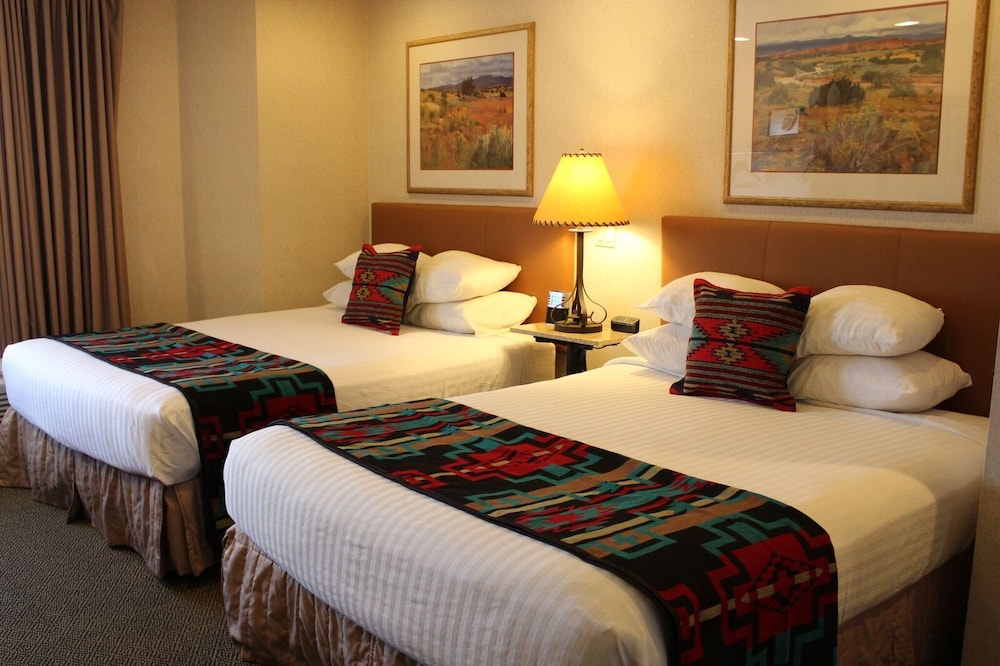 Inn at Santa Fe, SureStay Collection by Best Western 13/41