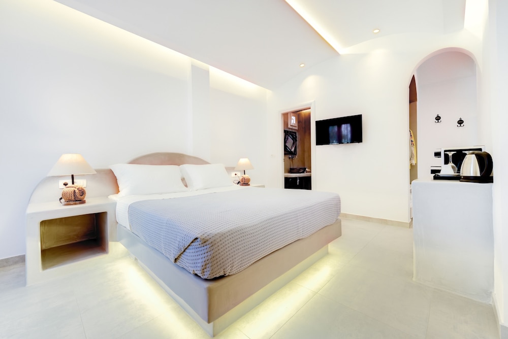 Emerald Collection Suites 12/44