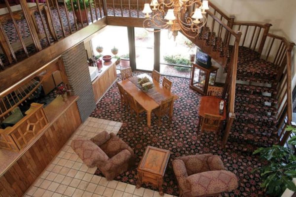 Foothills Inn 11/22