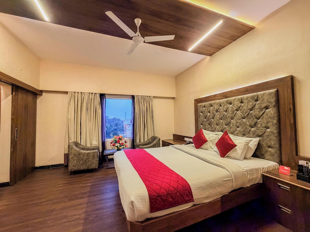 Zip By Spree Hotels Surabi International 18/58