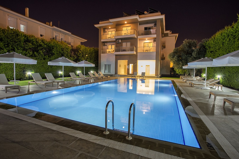 Cilek Marina Hotel 40/44