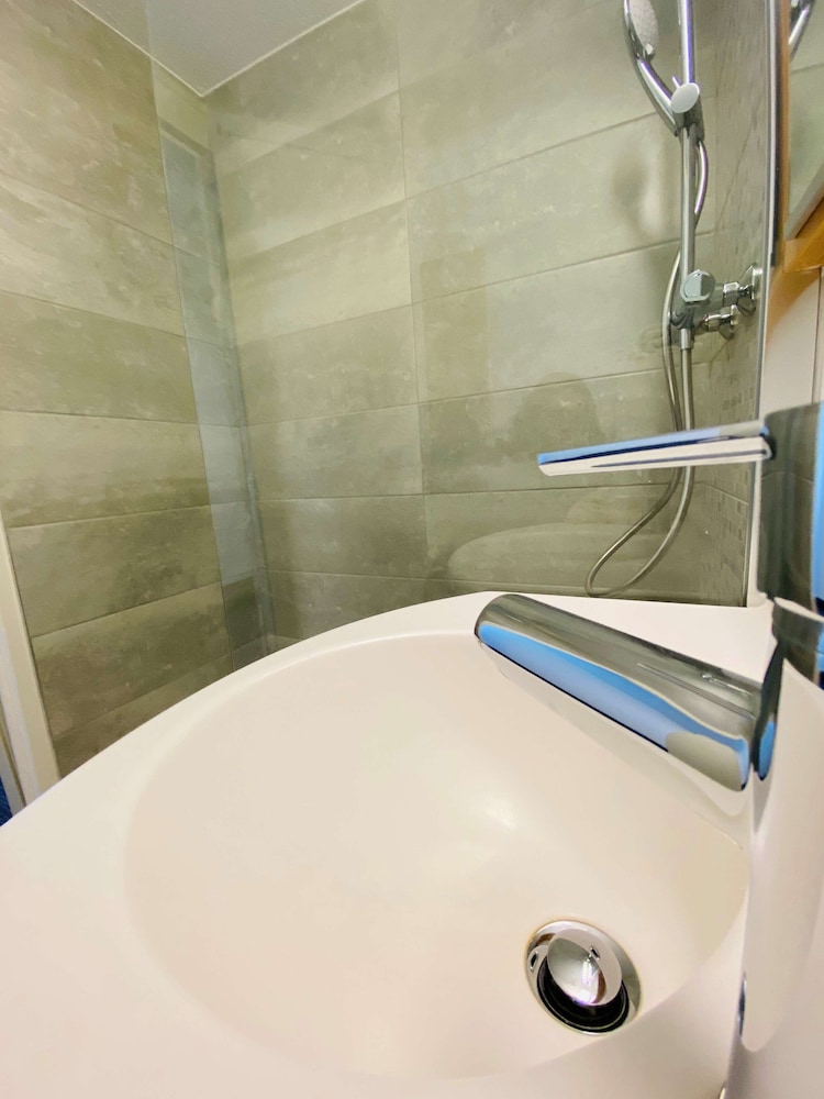 Kyriad Direct Chalon Sur Saone Nord 46/47