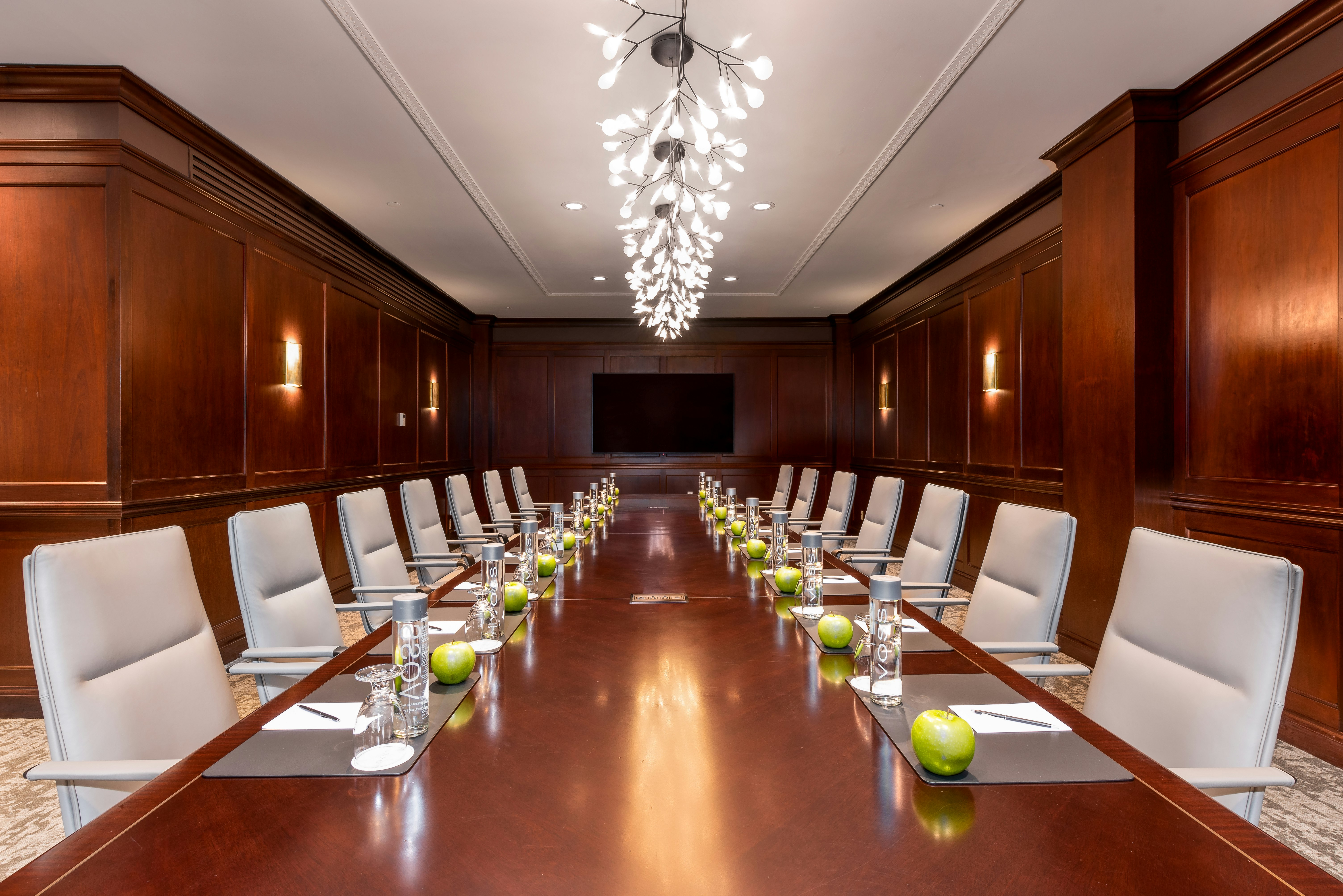 The Benson Portland, Curio Collection by Hilton 67/72