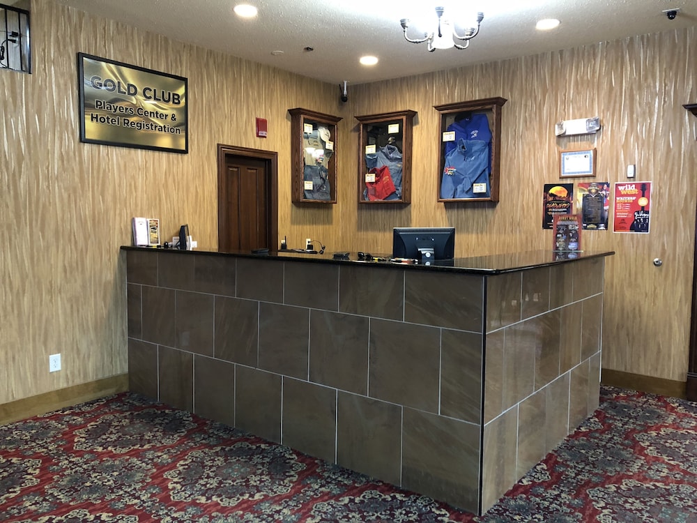 First Gold Hotel Suites Gaming 4/58